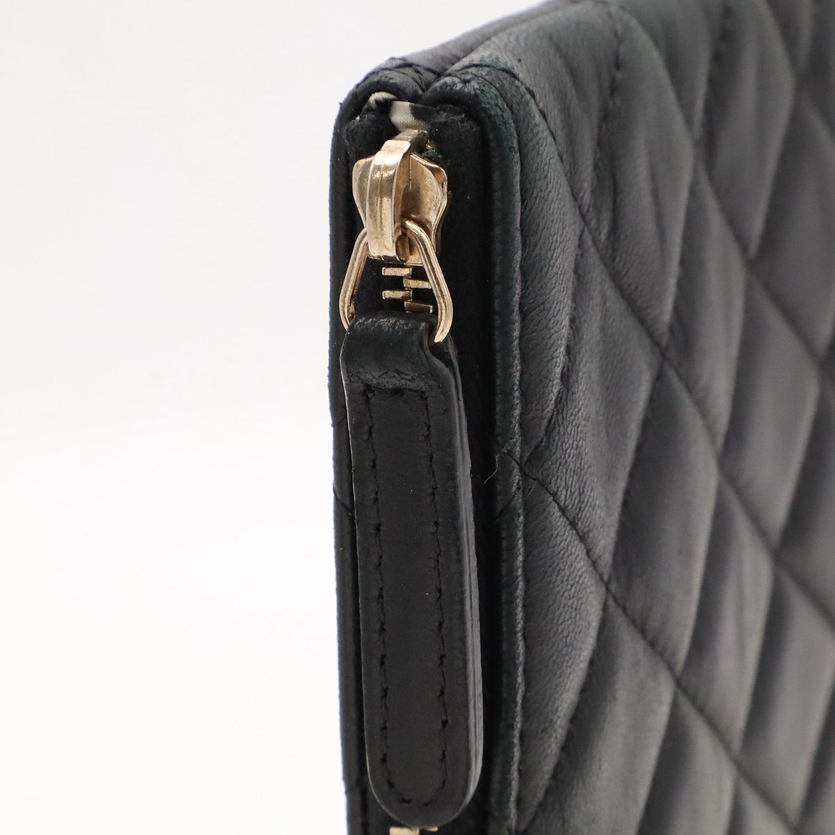 Chanel Quilted CC Logo Clutch Multi Pouch Leather Black Gold — view 4