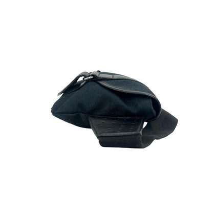 Gucci GG Canvas Leather Shoulder Bag Waist Pouch Black — view 6
