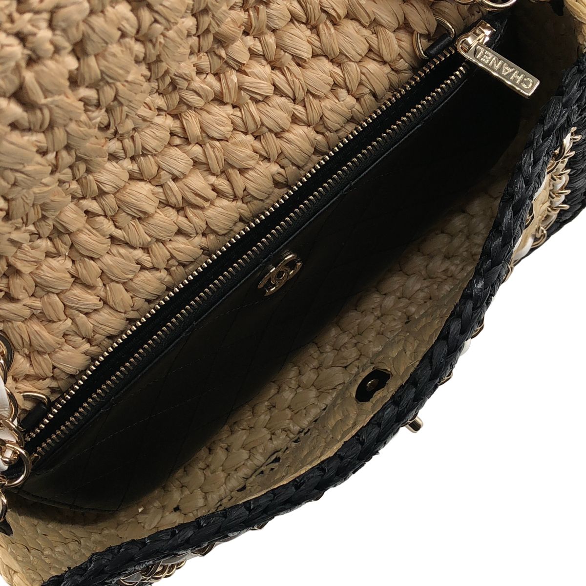 Chanel Raffia Single Handbag Beige Black — view 3
