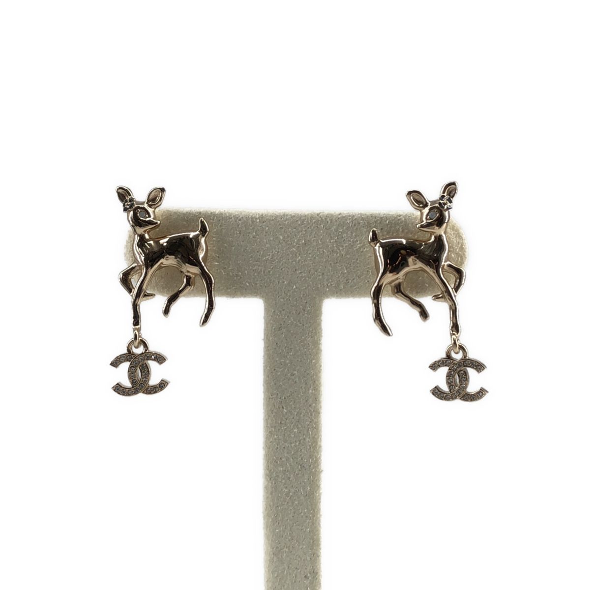 Chanel 25P Bambi CC Logo Earrings Gold — view 3