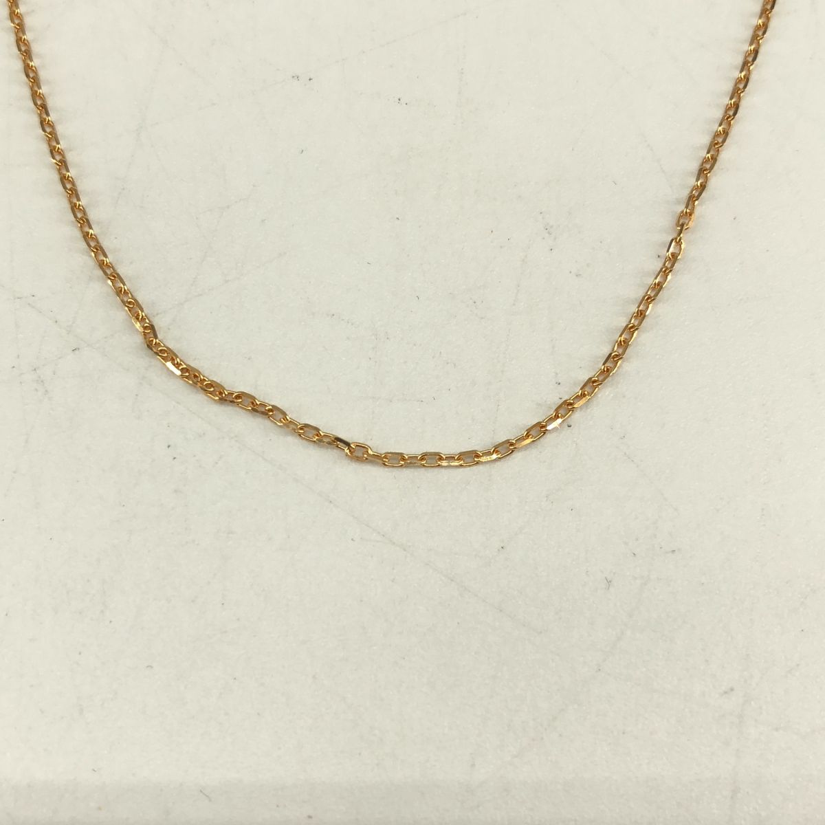 Cartier Logo Chain Necklace Gold — view 3