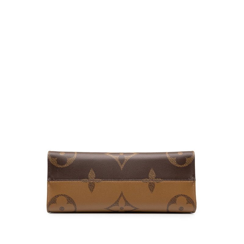 Louis Vuitton Monogram Giant Reverse On The Go MM 2-Way Shoulder Bag Brown — view 3