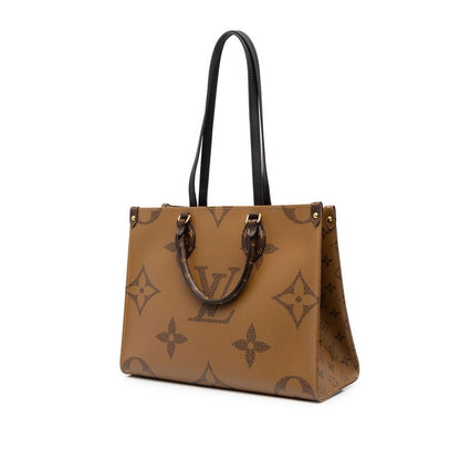 Louis Vuitton Monogram Giant Reverse On The Go MM 2-Way Shoulder Bag Brown — view 2
