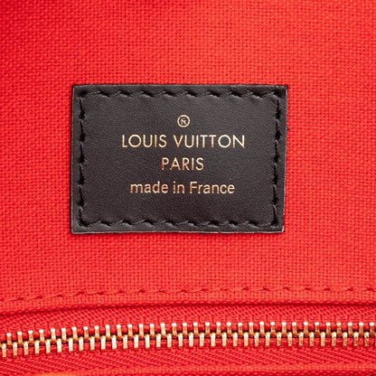 Louis Vuitton Monogram Giant Reverse On The Go MM 2-Way Shoulder Bag Brown — view 5