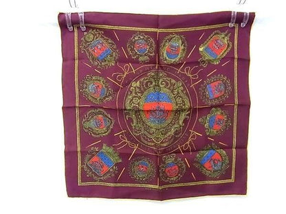 Hermes Scarf les Armes de Paris Crest Carre in 45 Bordeaux Multicolor Silk 100%