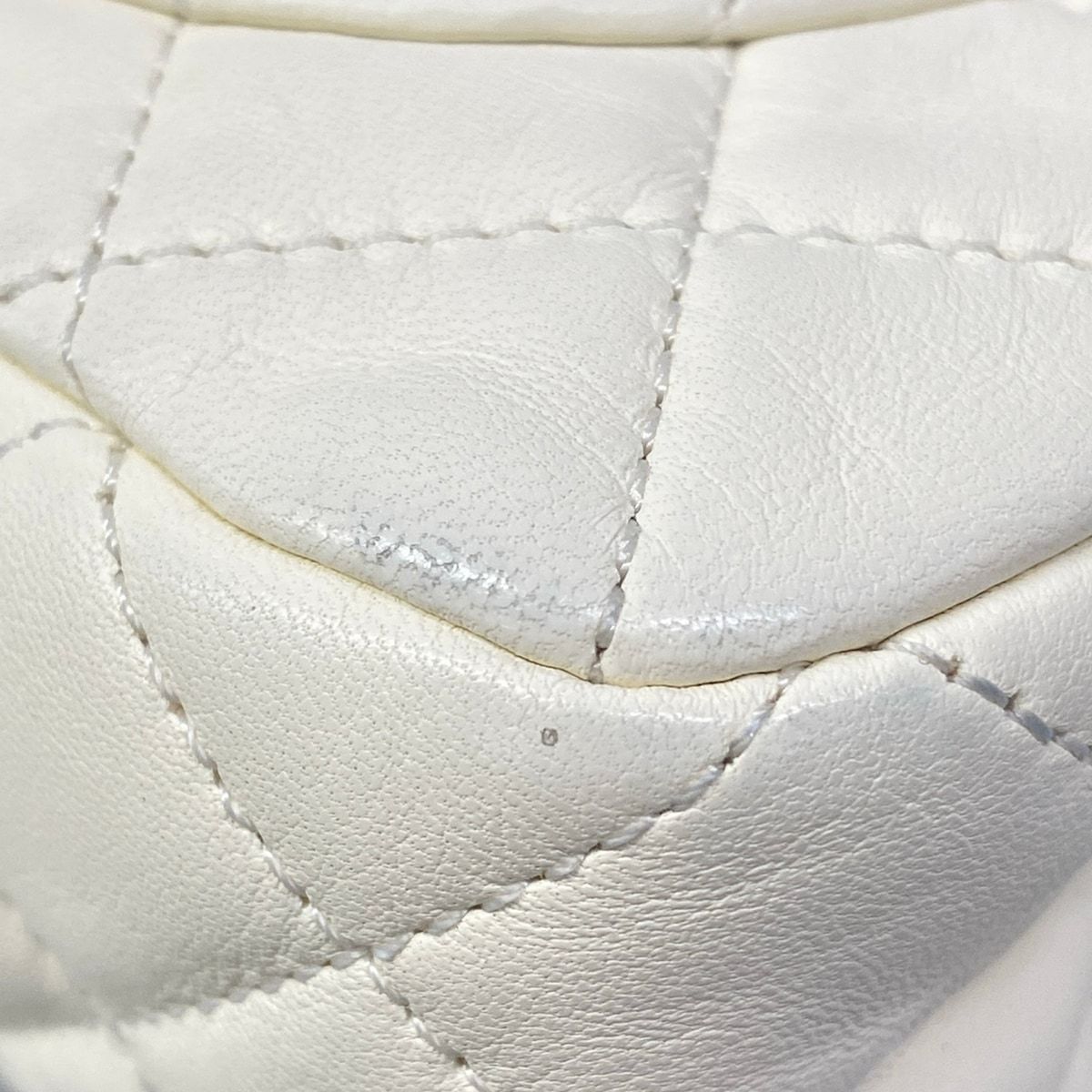 Chanel Shoulder Bag Mini Quilted Ivory Lambskin — view 8