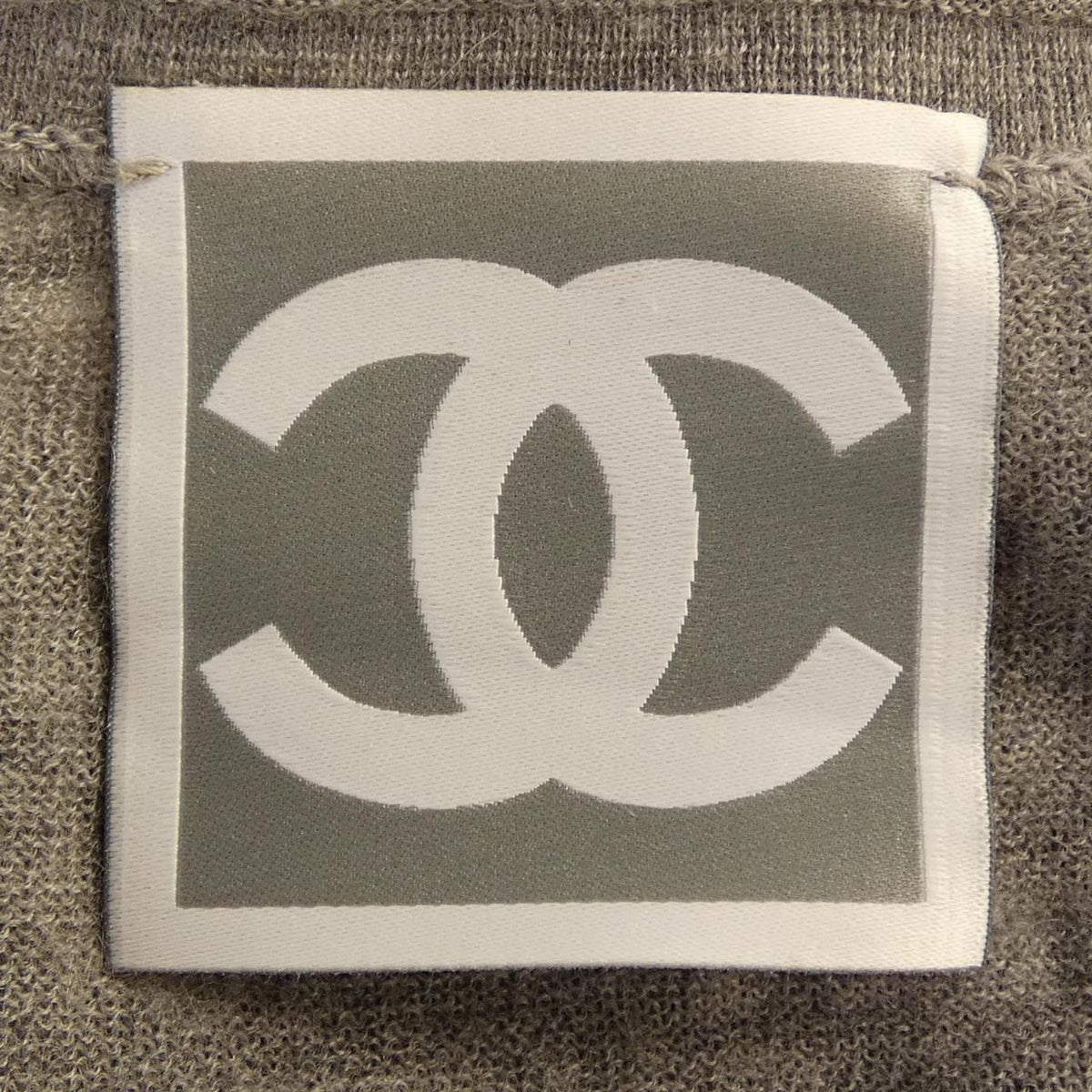 Chanel 09A Cardigan Gray — view 5