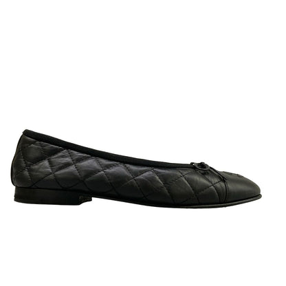 Chanel Pumps Black Quilted Ribbon CC Logo Lambskin Heels — view 4