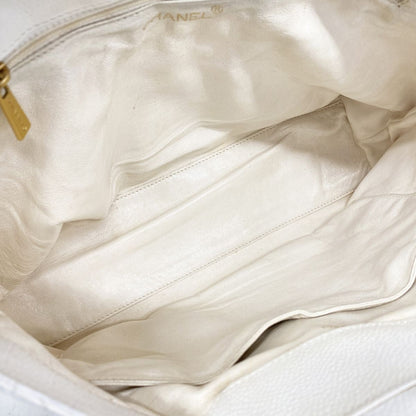 Chanel Handbag Quilted Caviar Leather White Gold — view 4