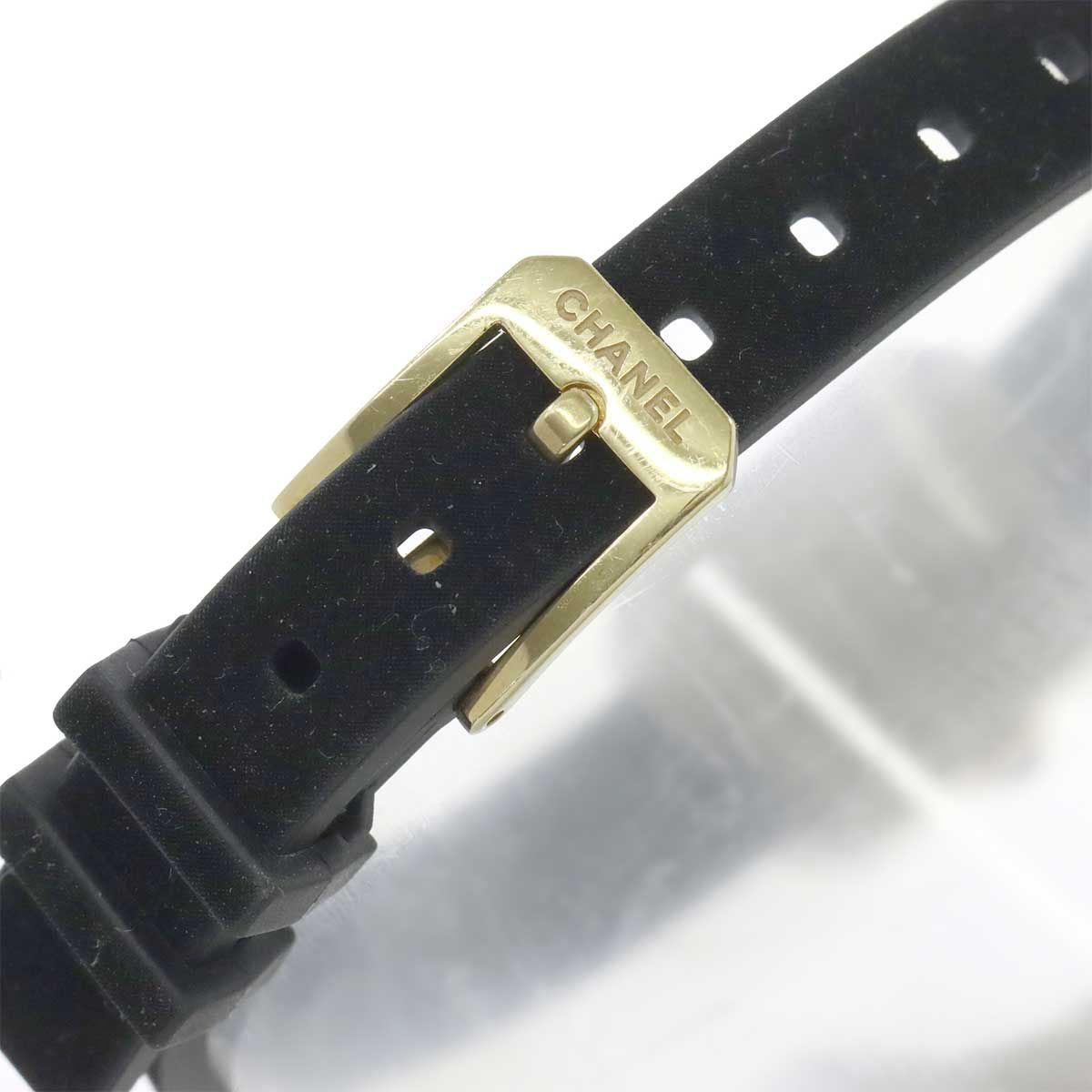 Chanel Premiere Velvet Watch Black 18K Yellow Gold Quartz — view 7