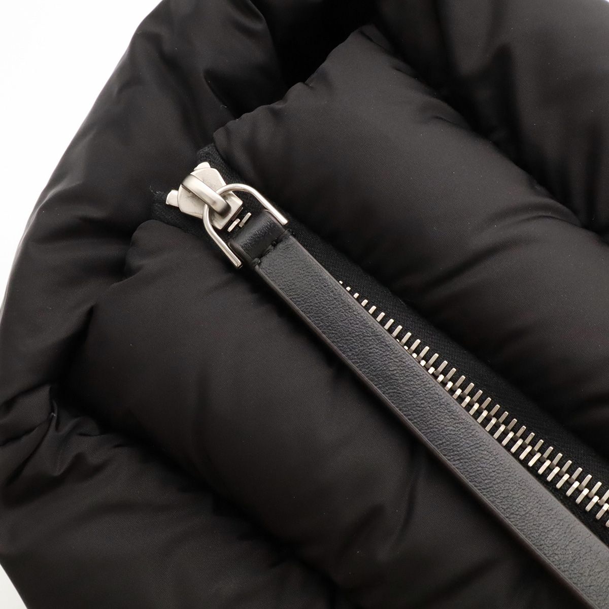 Moncler Caradoc Tote Bag Nylon Black — view 5