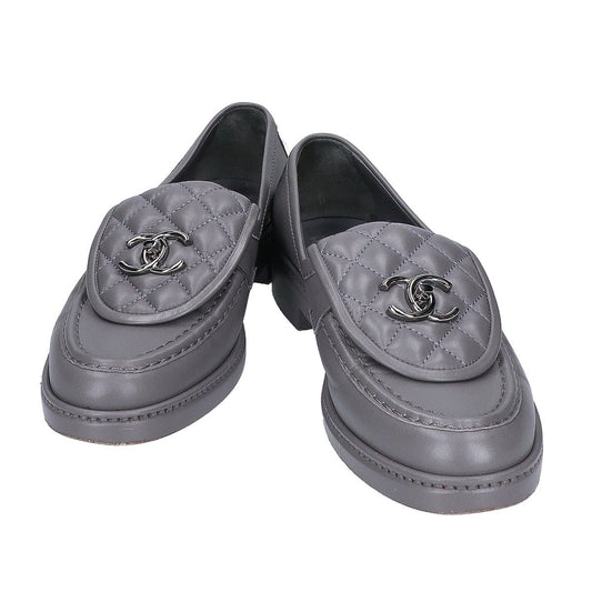 Chanel CC Logo Turnlock Quilted Loafers