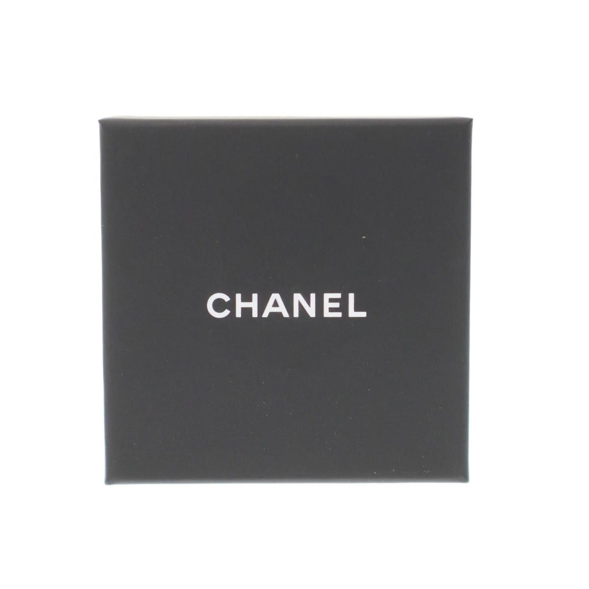 Chanel 23B No 5 Lambskin Stone Brooch Black Gold — view 4