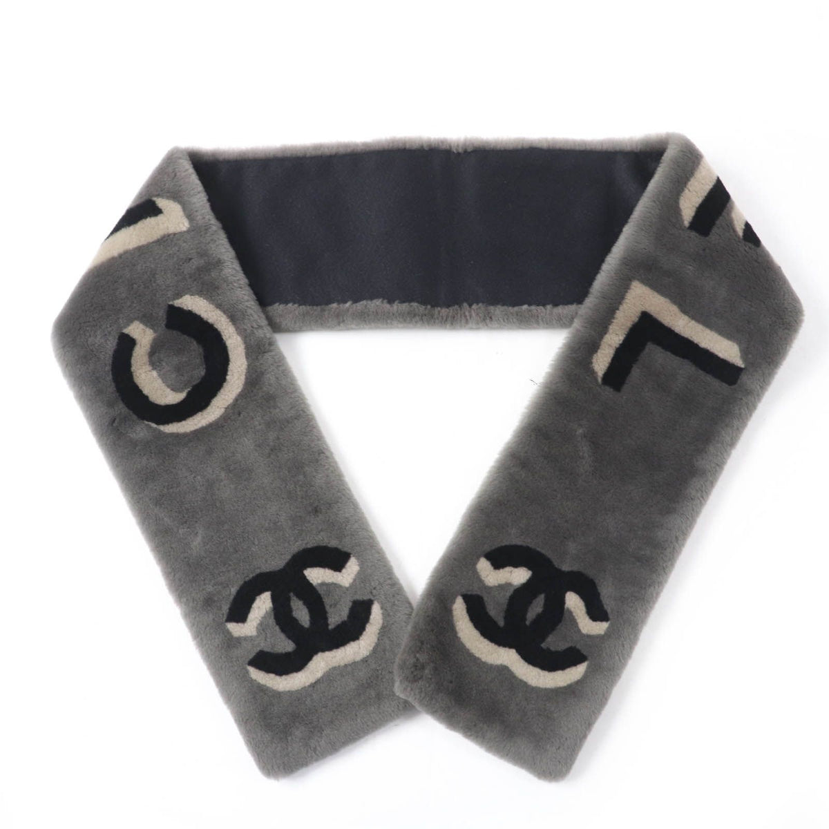 Chanel 20B Shearling Lining Cashmere CC Logo Design Tippet Shawl Gray Scarf — view 3