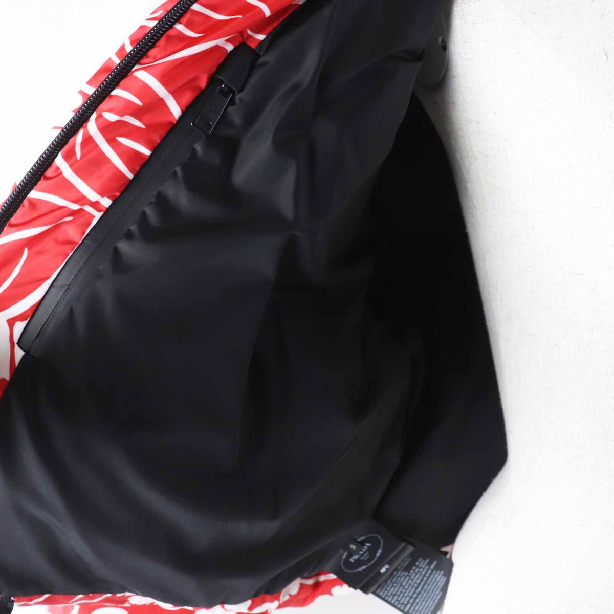 Prada Floral Pattern Triangle Logo Hooded Down Jacket Red White — view 5