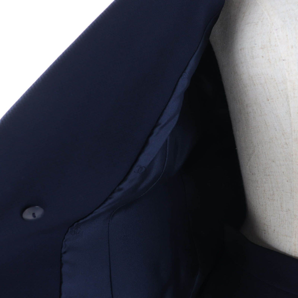 Chanel Vintage 96P CC Logo Button Jacket Skirt Set Navy 38 — view 5