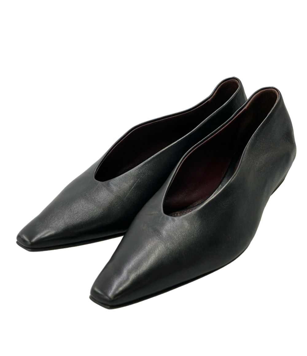 Bottega Veneta Almond Toe Flat Shoes Pumps