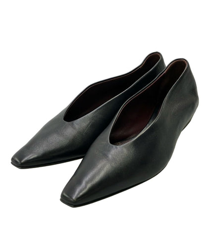 Bottega Veneta Almond Toe Flat Shoes Pumps
