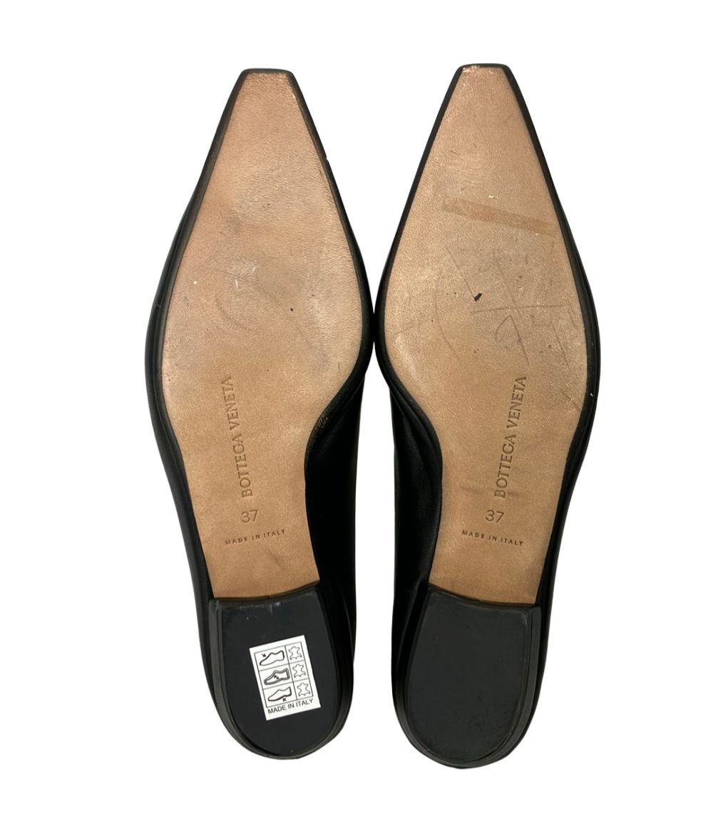 Bottega Veneta Almond Toe Flat Shoes Pumps — view 5