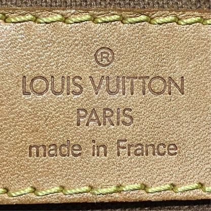 Louis Vuitton Pochette Bosphore Monogram Shoulder Bag Canvas — view 4