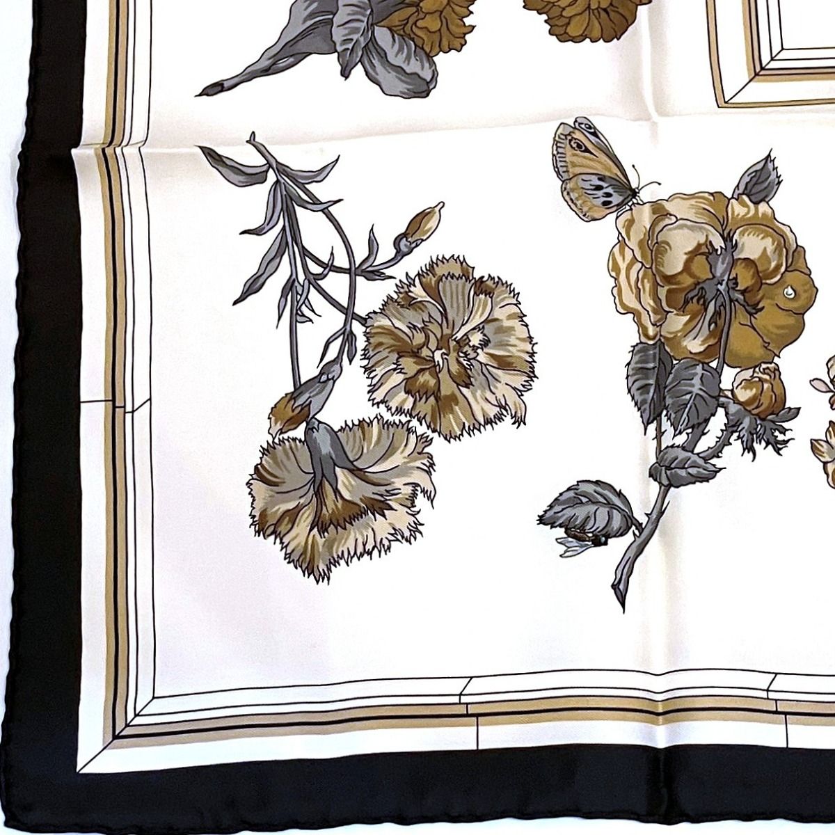 Hermes Carre 90 Quai Aux Fleurs Scarf Silk — view 6
