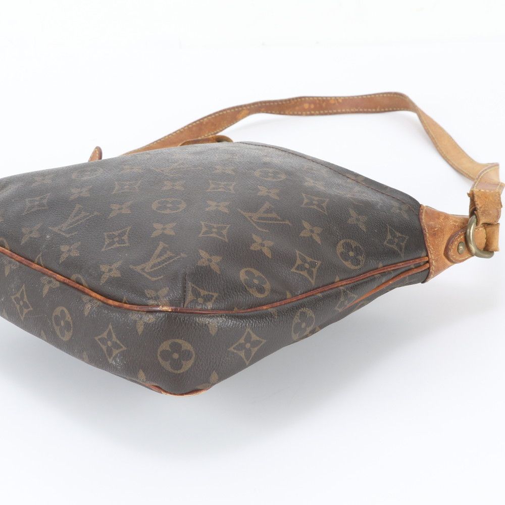 Louis Vuitton Monogram Odeon PM Leather Shoulder Bag Crossbody Tote — view 4