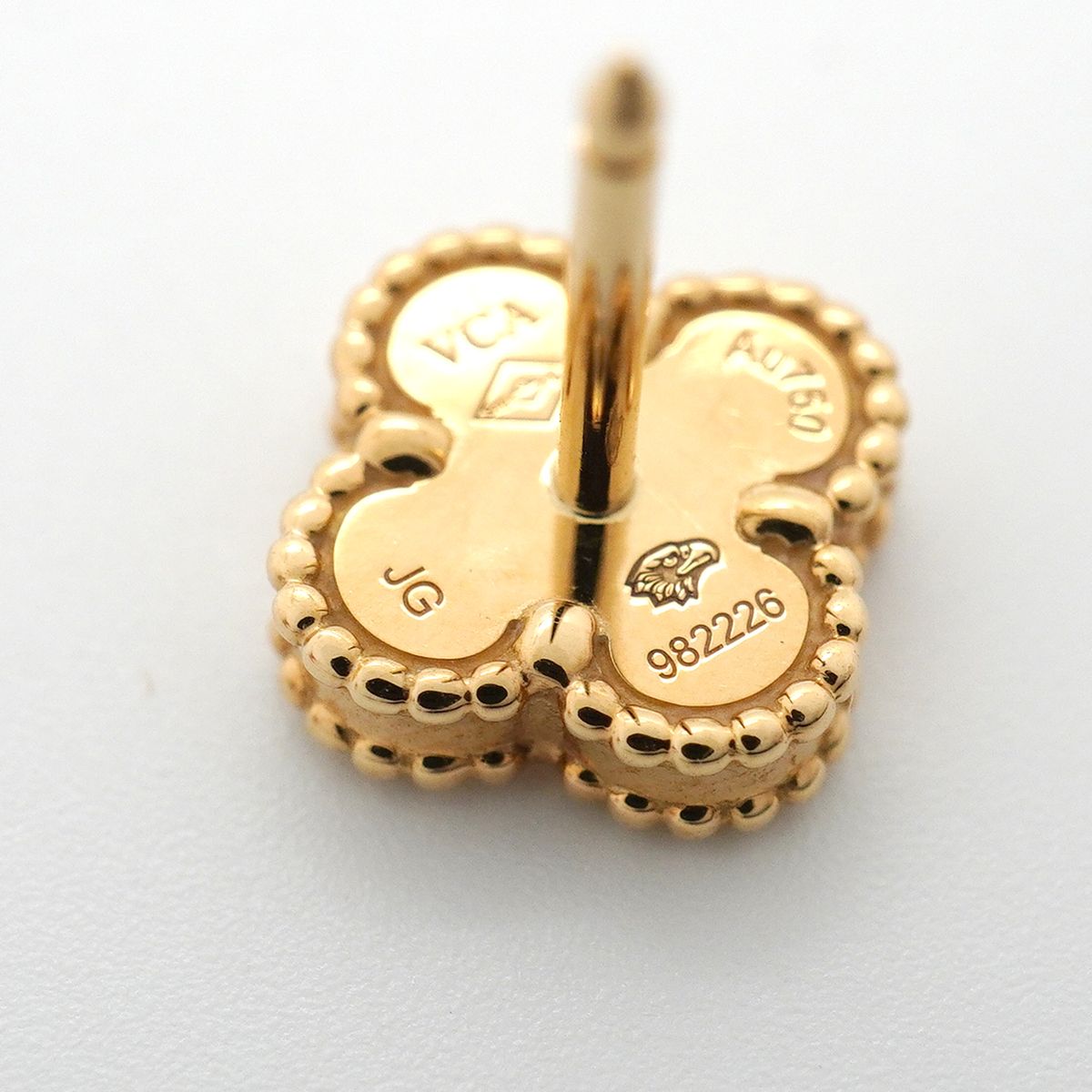 Van Cleef & Arpels Earrings Sweet Alhambra 18K Yellow Gold Mother of Pearl — view 5
