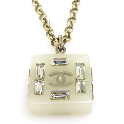 Chanel Necklace CC Logo — view 3