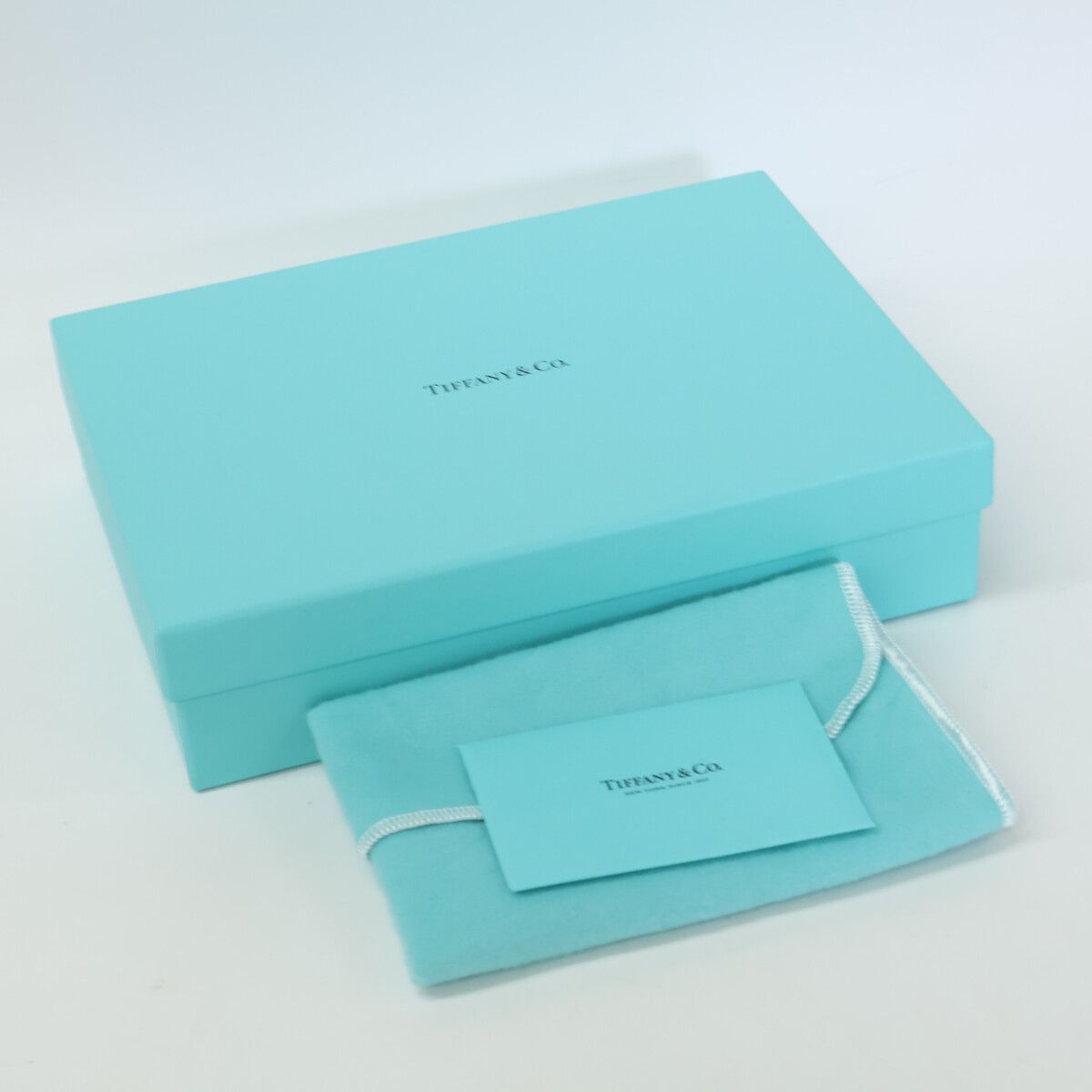 Tiffany & Co Smooth Leather Zip Around Wallet — view 8