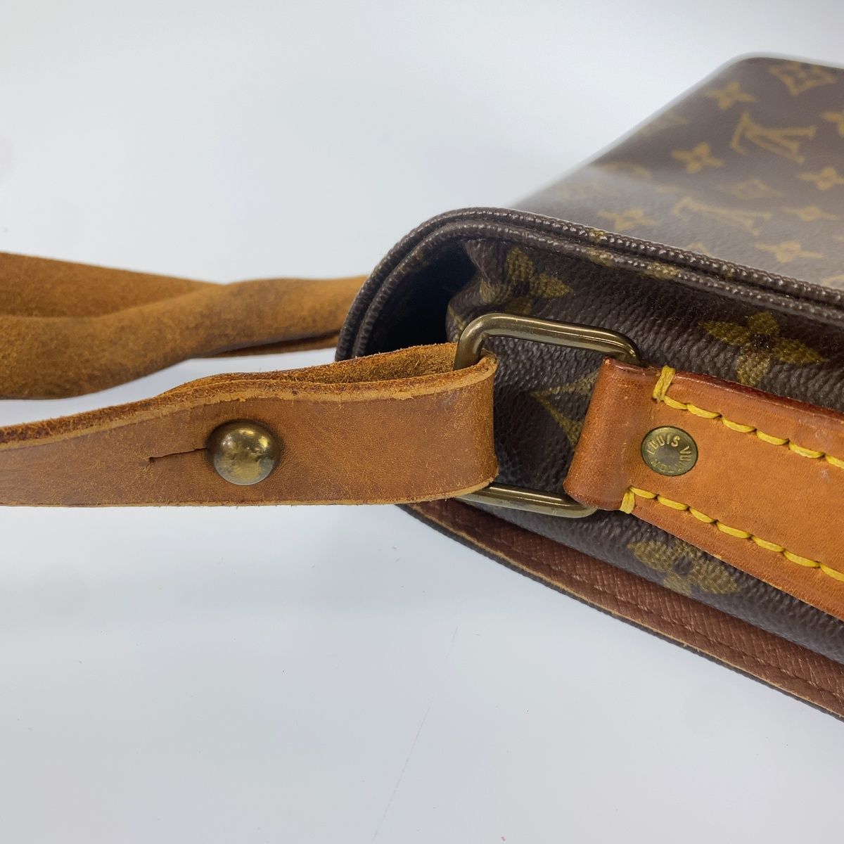 Louis Vuitton Monogram Cartouchiere GM Shoulder Bag Pochette Brown Gold Leather — view 5