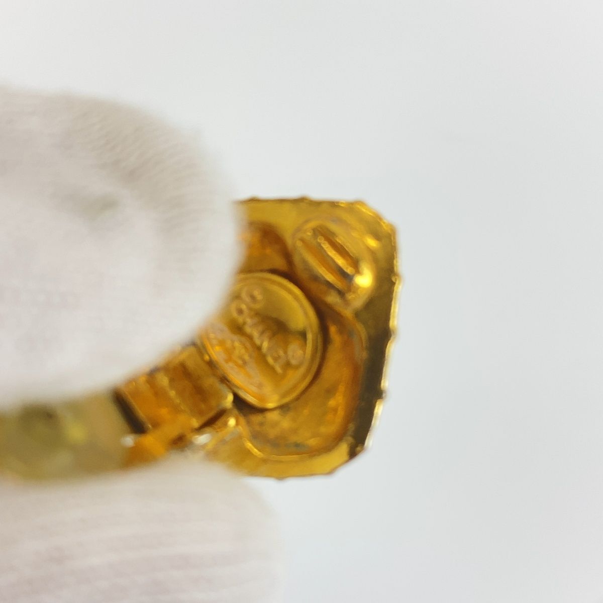 Chanel Quilted Earrings Gold Metal — view 7