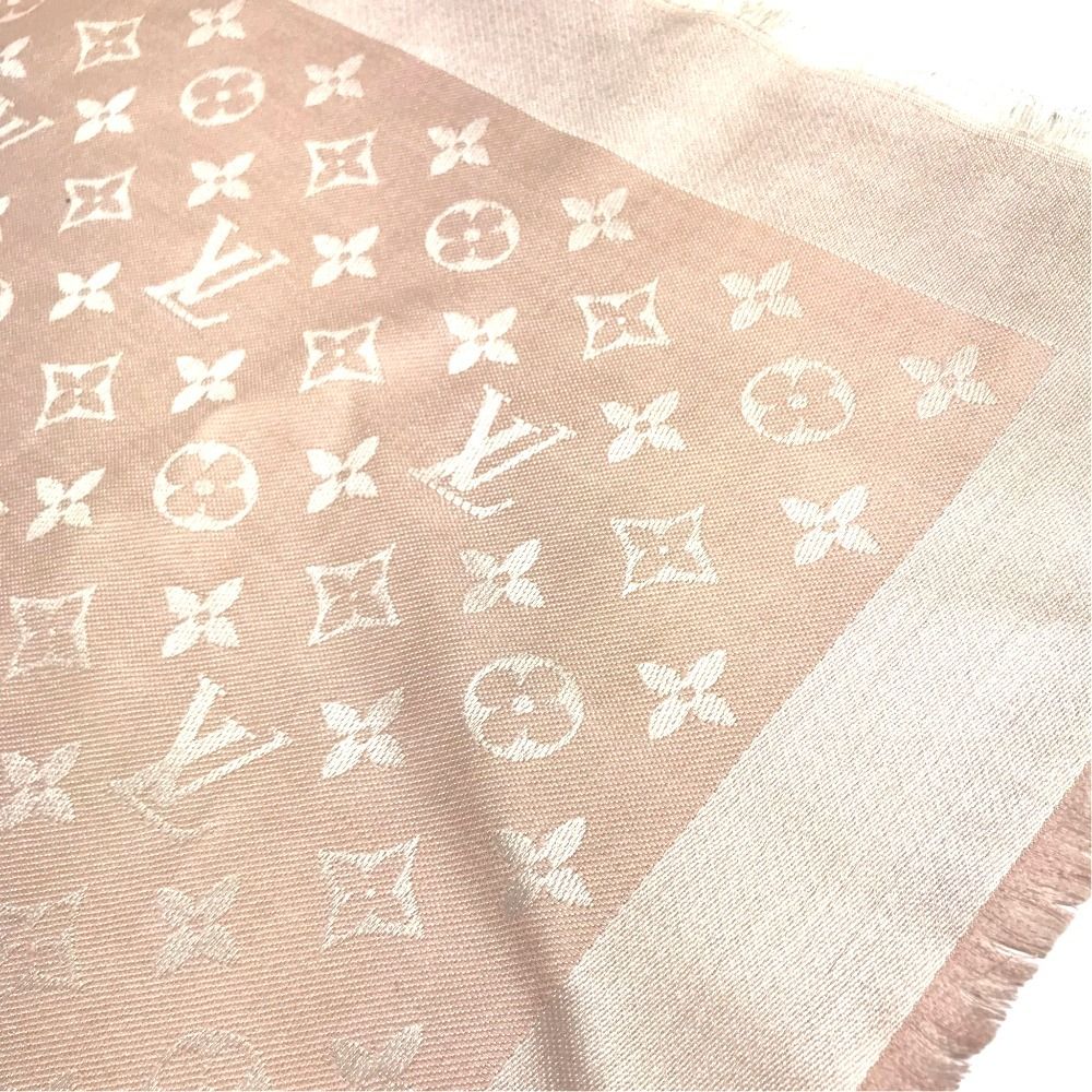 Louis Vuitton Shawl Monogram Wool Pink Scarf — view 4