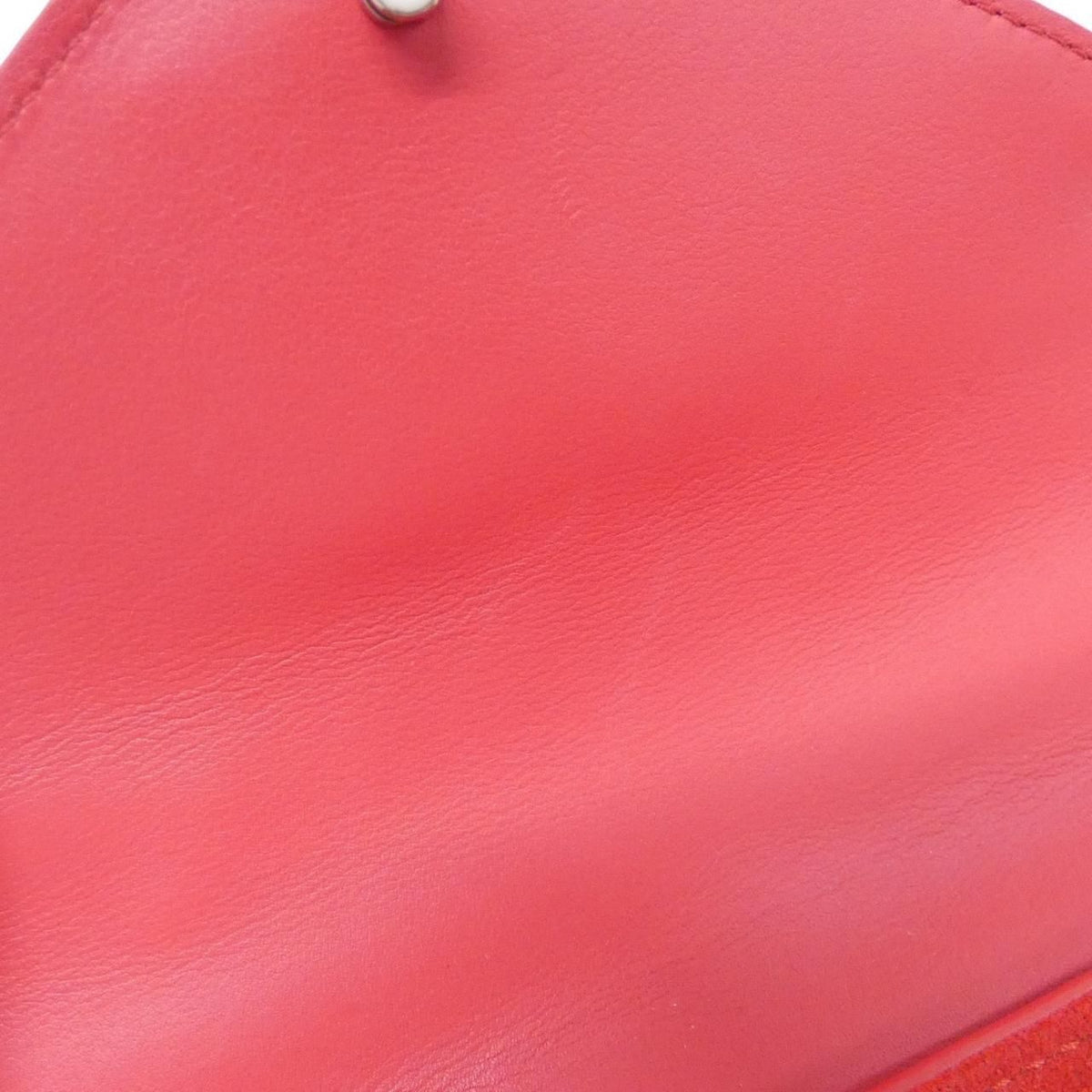 Louis Vuitton New Wave Chain MM Shoulder Bag — view 8