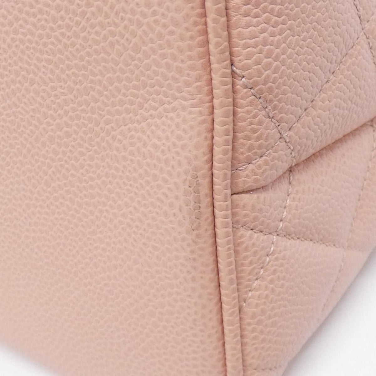 Chanel Vintage Bag Handbag Pink — view 3