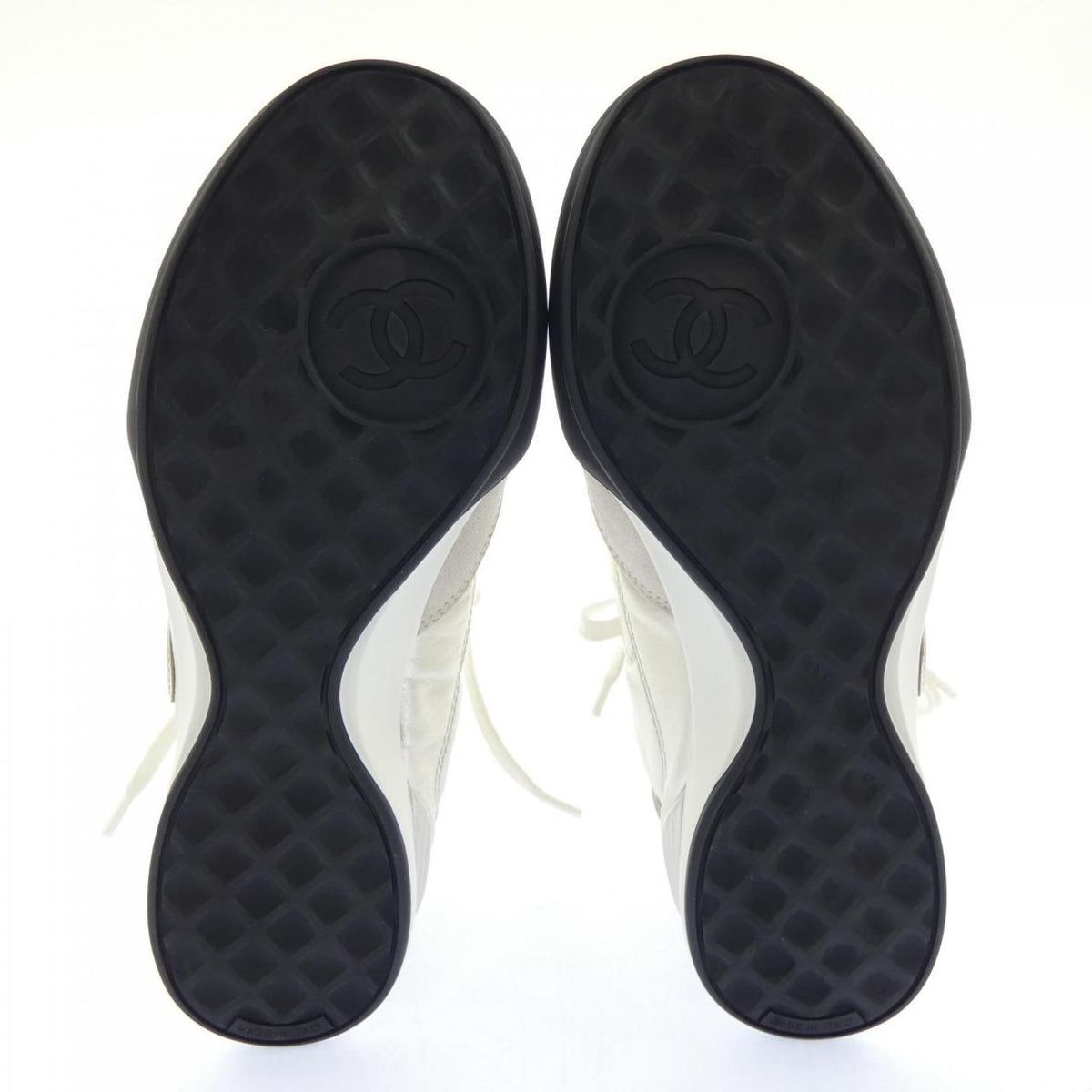 Chanel Sneakers Silver — view 4