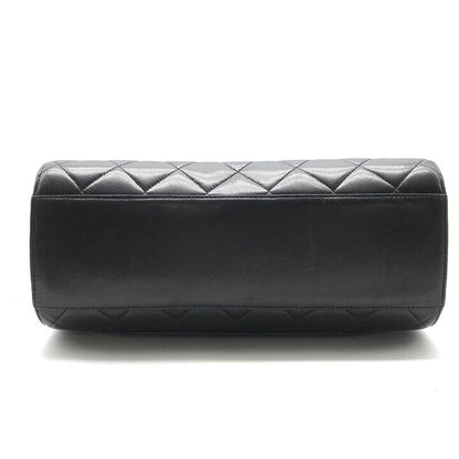 Chanel CC Logo Quilted Lambskin Leather Vintage Shoulder Bag Crossbody Turnlock — view 4