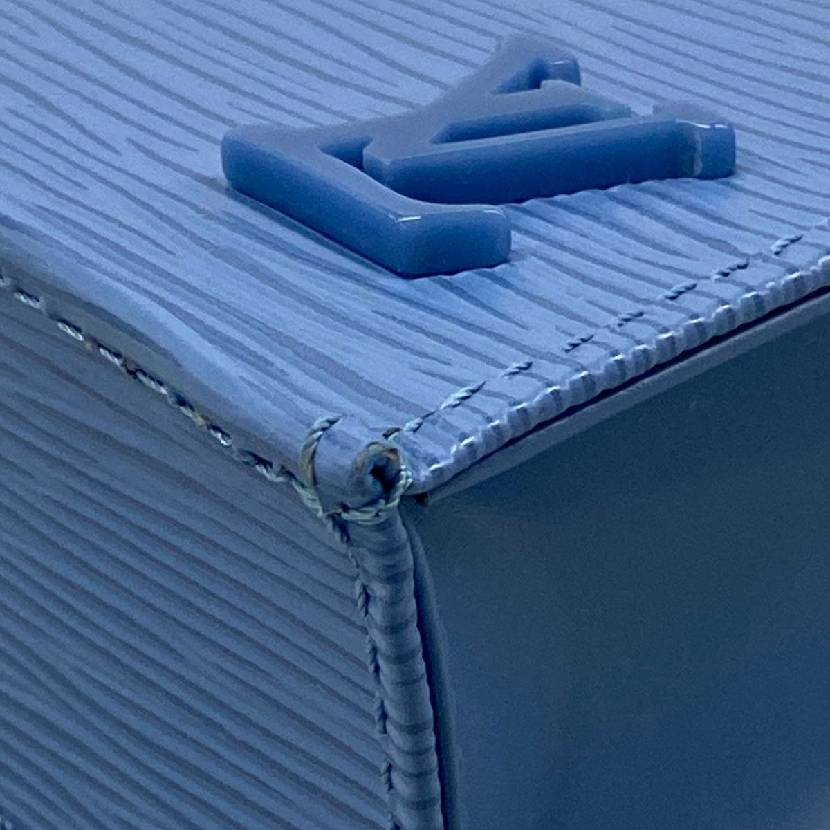 Louis Vuitton Tote Bag Epi Petit Sac Plat Blue Leather Cowhide — view 7