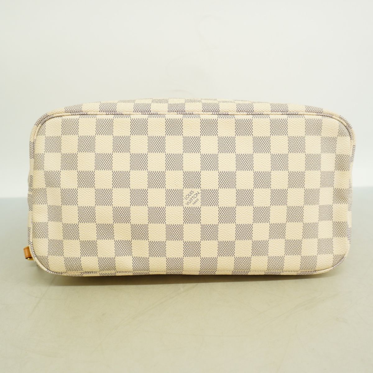 Louis Vuitton Tote Bag Damier Azur Neverfull MM White — view 3
