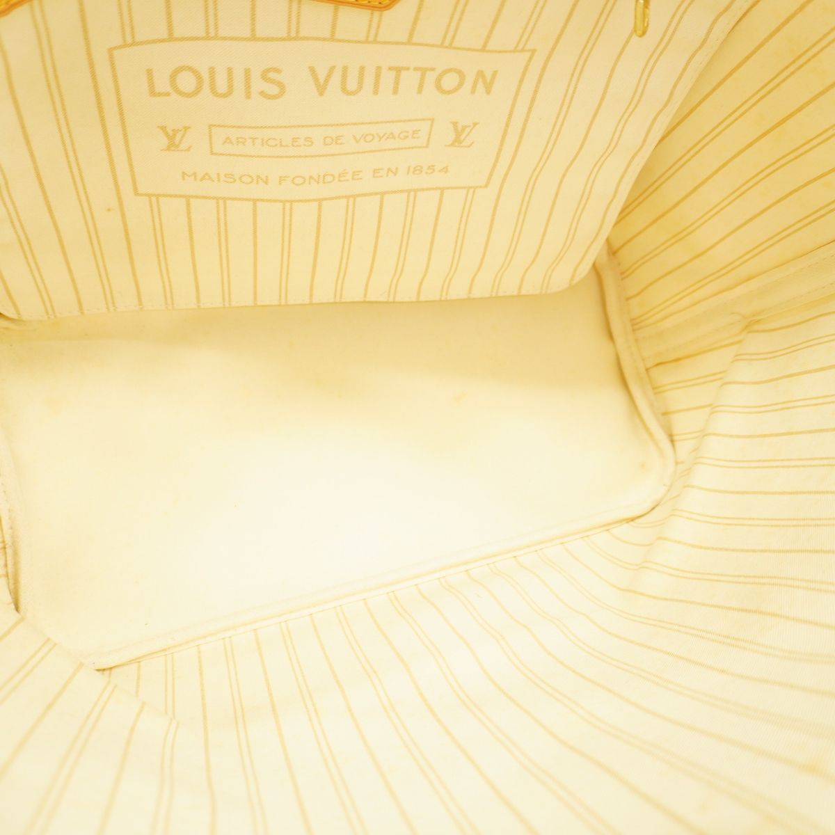 Louis Vuitton Tote Bag Damier Azur Neverfull MM White — view 4