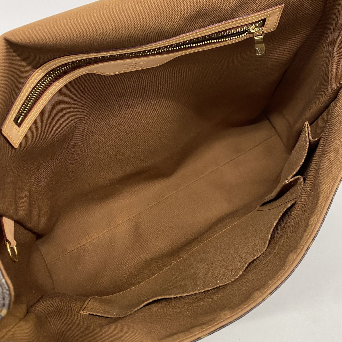 Louis Vuitton Shoulder Bag Monogram Abbesses Brown — view 4