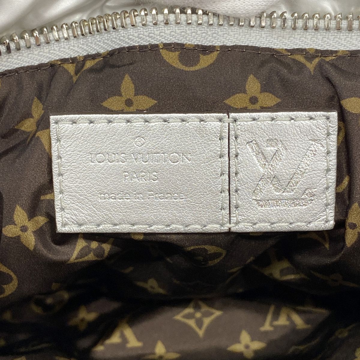 Louis Vuitton Shoulder Bag LV Pillow Maxi Multi Pochette Accessoires Silver — view 5