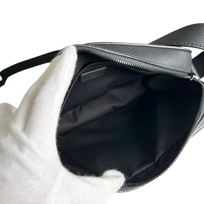 Louis Vuitton Boarding Messenger Aerogram Shoulder Bag Black — view 8