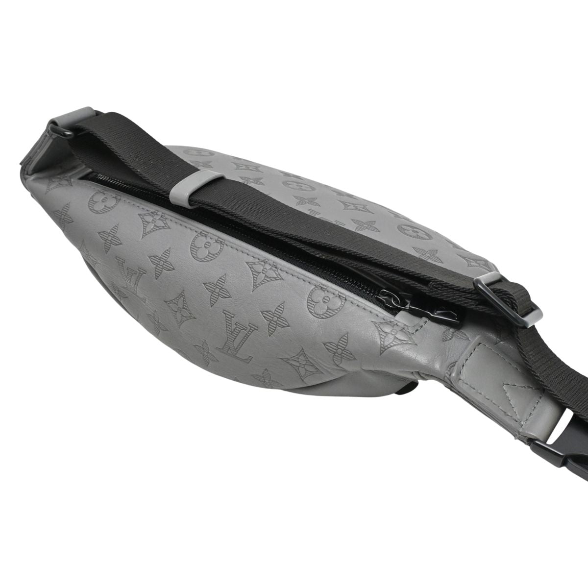 Louis Vuitton Waist Bag Discovery PM — view 4