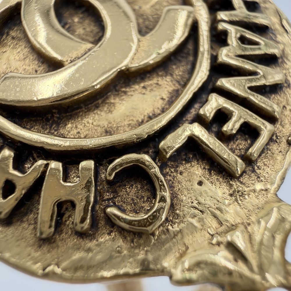 Chanel Necklace CC Logo Long Gold Plated — view 8