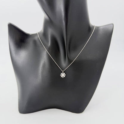 Tiffany & Co Necklace Daisy Pendant 18K White Gold Diamond — view 3