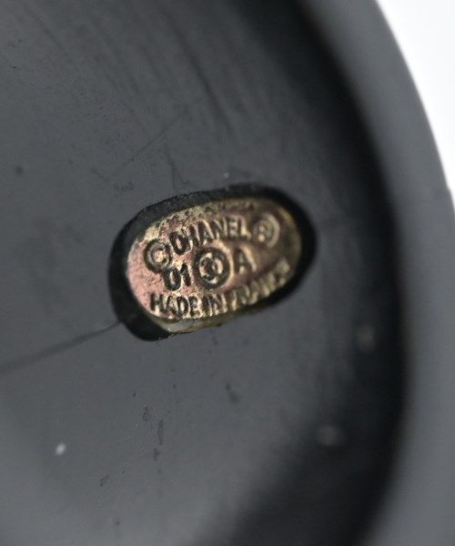 Chanel 01A Ring CC Logo — view 4