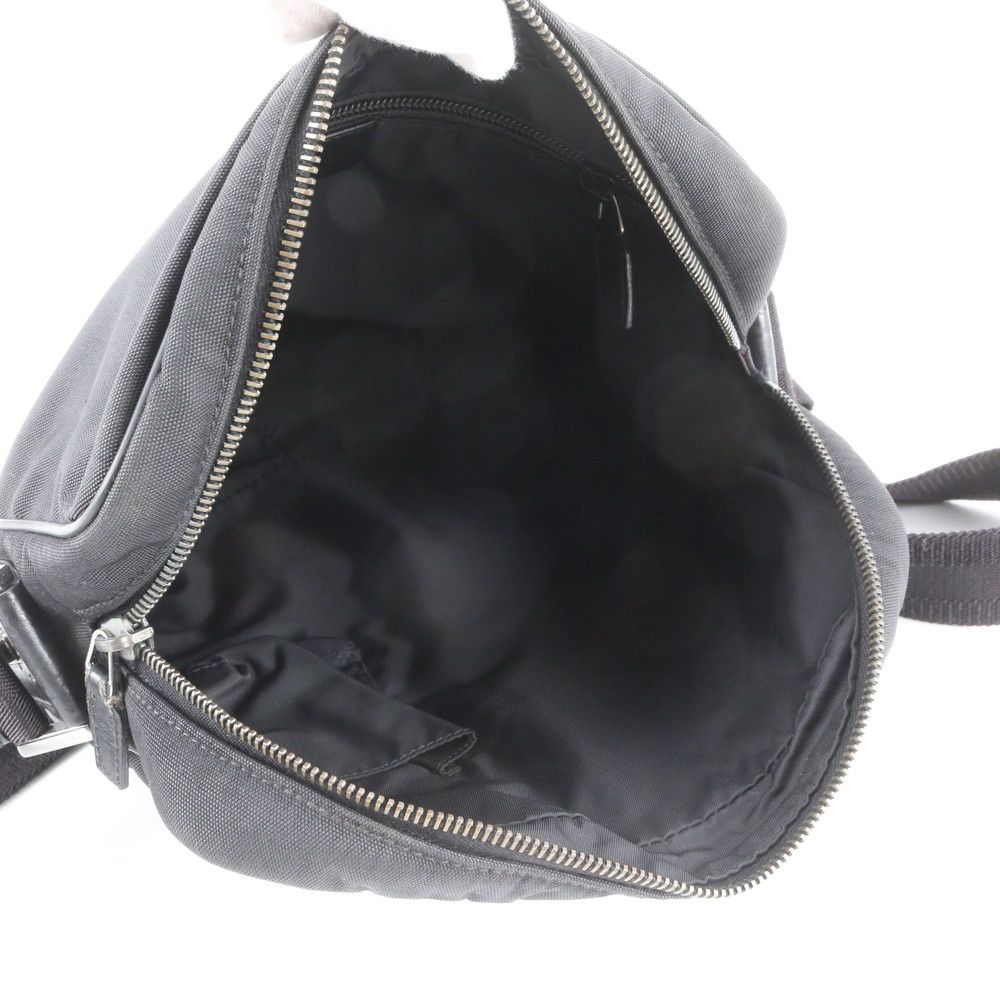Gucci Guccissima Leather Shoulder Bag Crossbody Messenger Business — view 7