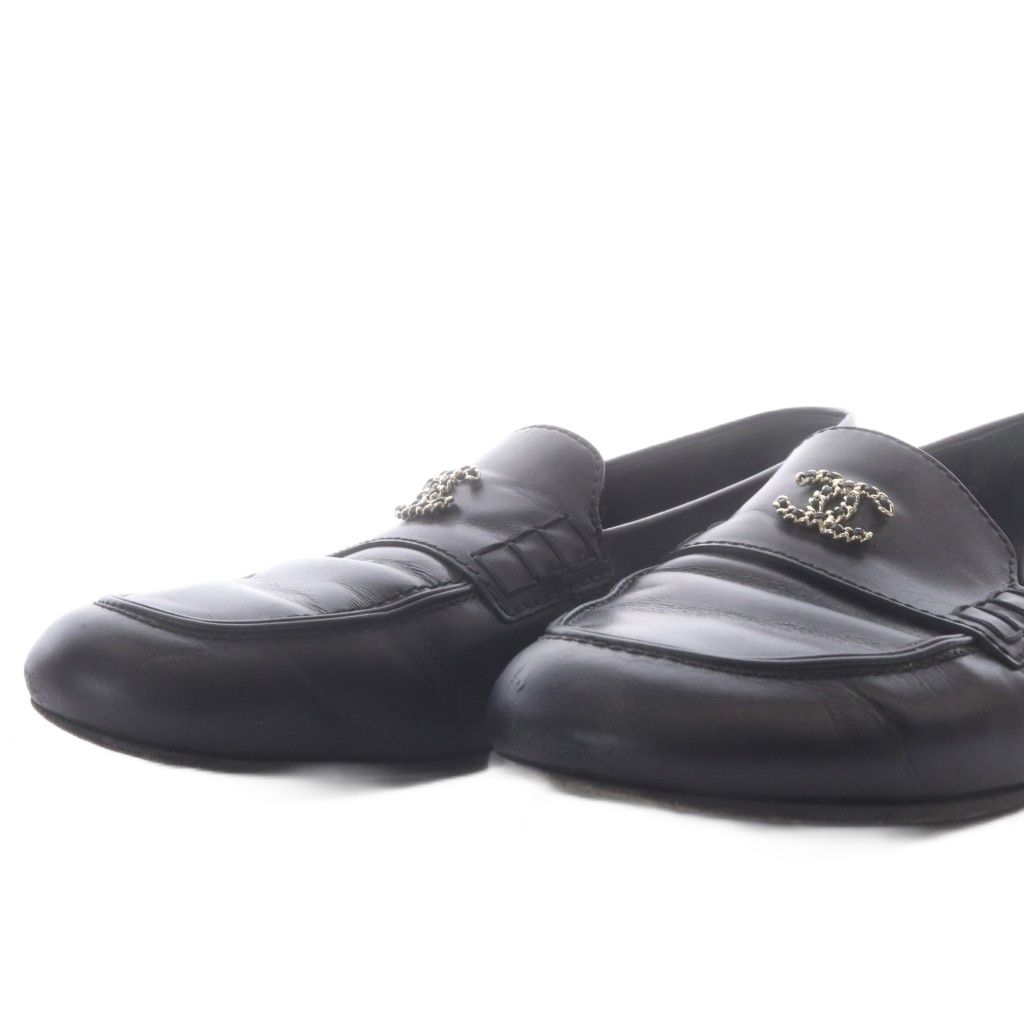 Chanel CC Logo Chain Leather Loafers Slip-on 39C Black — view 5