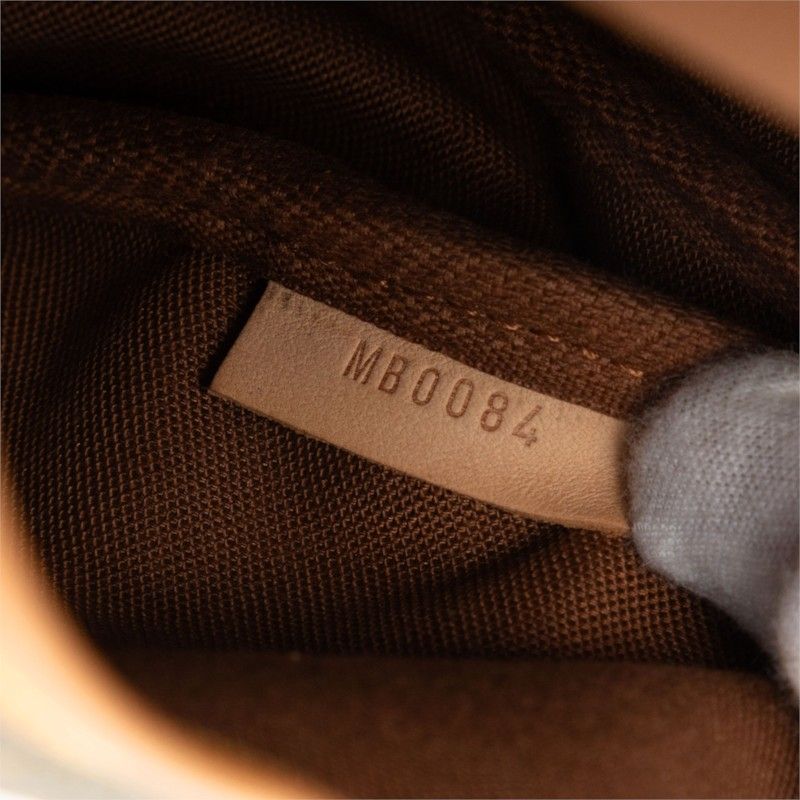 Louis Vuitton Monogram Saumur 30 Crossbody Shoulder Bag Brown Leather — view 6
