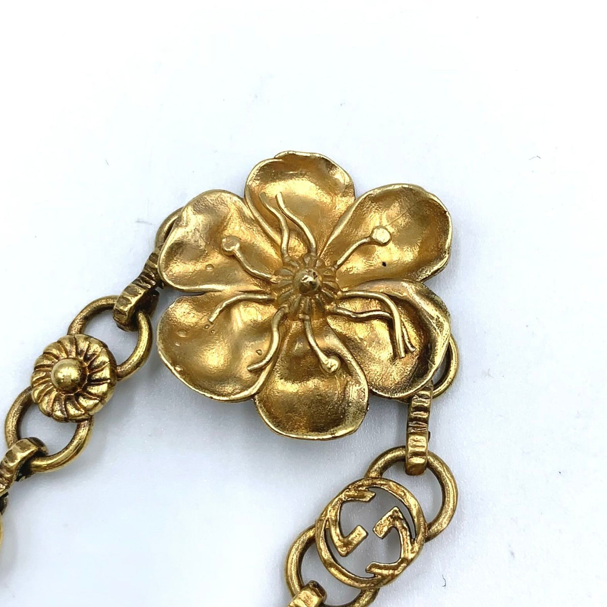 Gucci Interlocking G Flower Metal Gold Bracelet
